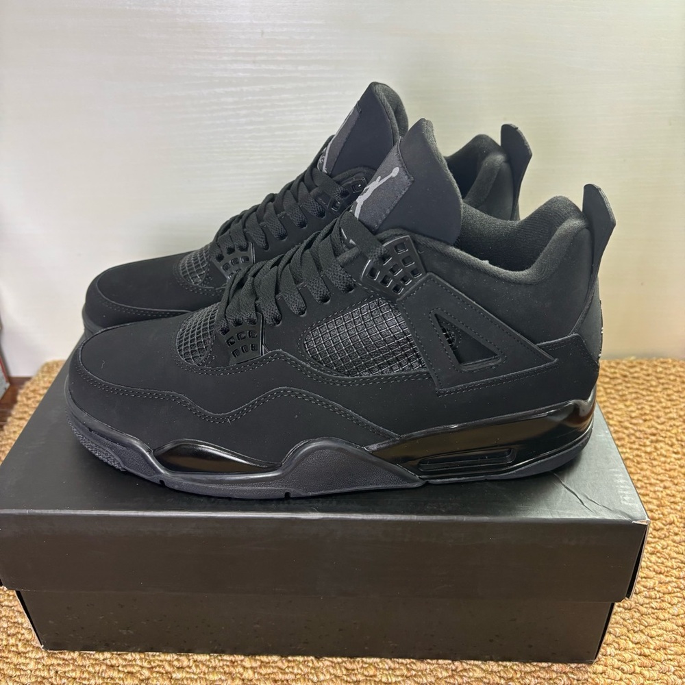 Brand New Retro 4 ‘Black Cat ‘ Men's Black Athletic Sneakers - Picture 2 of 5